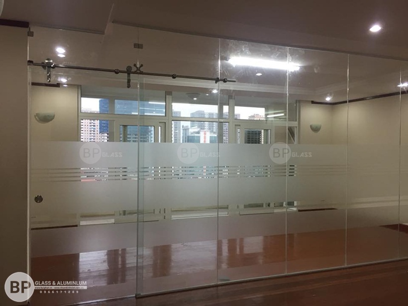 Thi công cửa kính lùa Công Ty An Thị 289A Khuất Duy Tiến